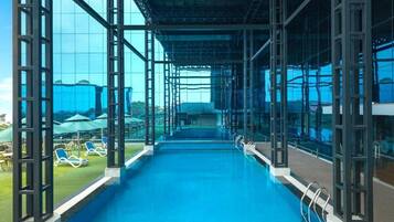 10 piscines extérieures
