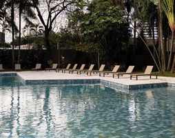 Piscina externa