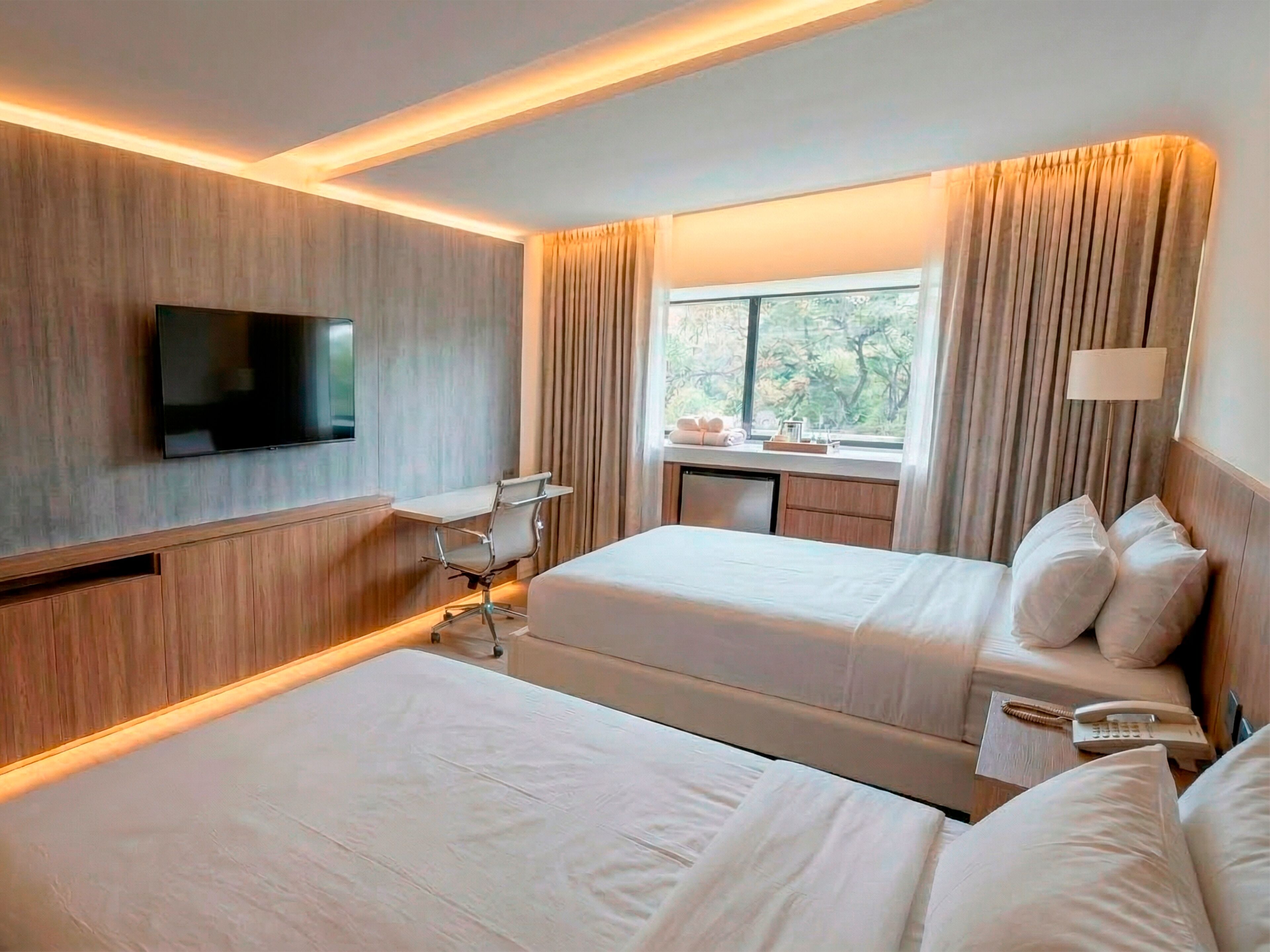 Phòng đôi hoặc 2 giường đơn Deluxe