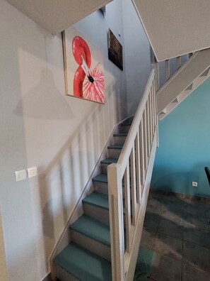 Interior - Family home for couple and 2 children (Fabrègues)