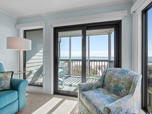 Smart TV - Dune Daze-Ocean Front Condo in Dunescape Villas (Atlantic Beach)