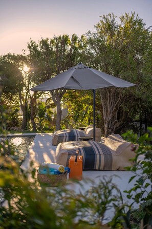 Villa | 5 bedrooms, Internet - Luxury Camps Bay 5 Star w Gym Pool Kinvara Villa (Cape Town)