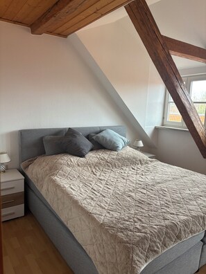 Room - Ferienwohnung im Herzen Goslars mit Blick auf die Marktkirche  (Goslar)