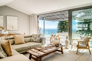 House - 4 Bed Coastal Retreat W Pool Views Llandudno Sands (Cape Town)