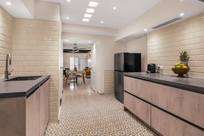 2 bedrooms, Internet - Casa Magnolia Stylish 3-level City House (Willemstad)