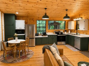 Fridge, microwave, oven, stovetop - Blue Ridge Cabin with Hot Tub. Pet Friendly. Amazing Views, and 2 Fireplaces! (Mineral Bluff)