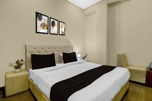 Blackout drapes, soundproofing, iron/ironing board, free WiFi - Hotel Runway Jaipur Airport Sanganer (Jaipur)