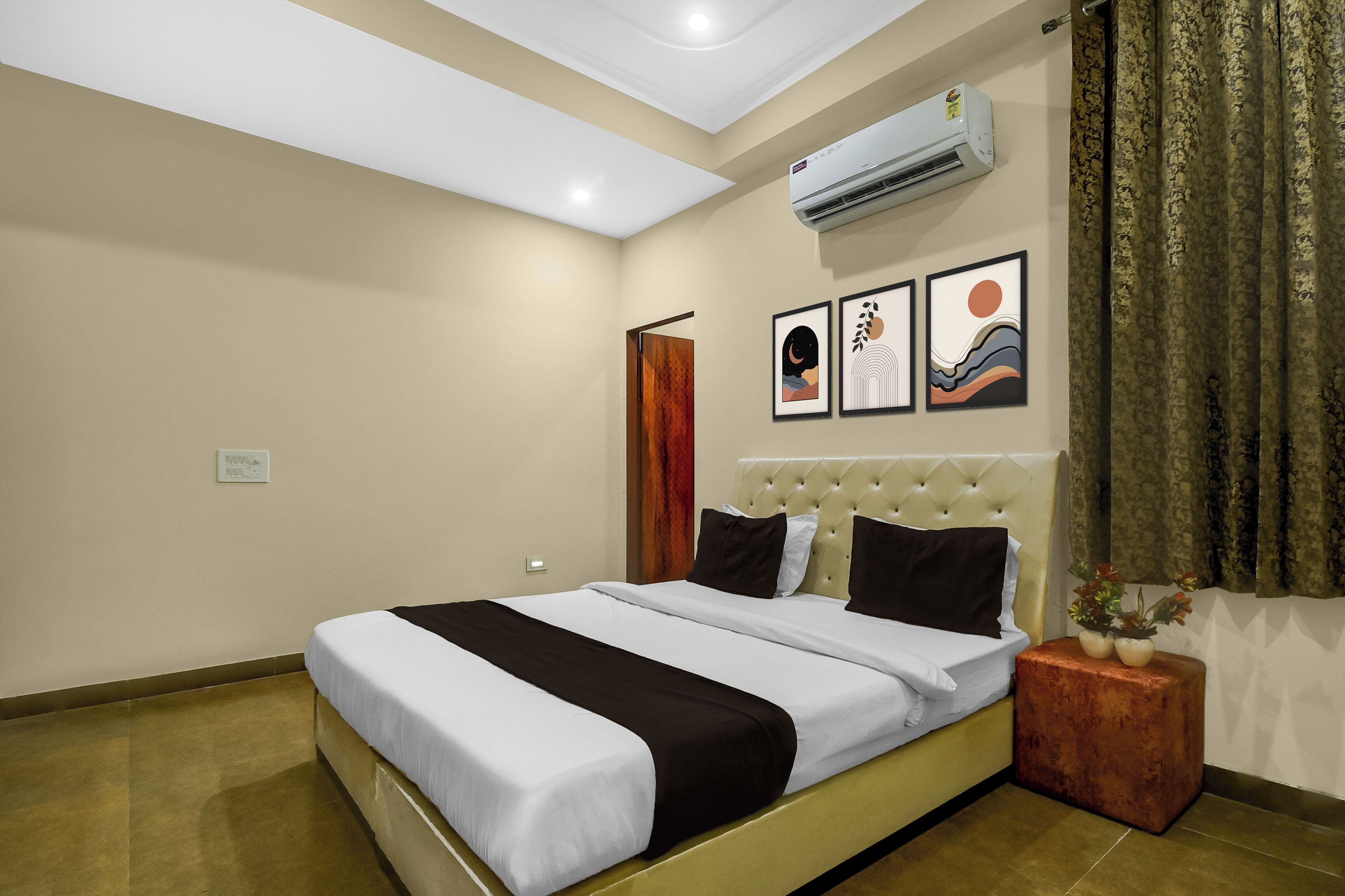 Deluxe Double Room, City View