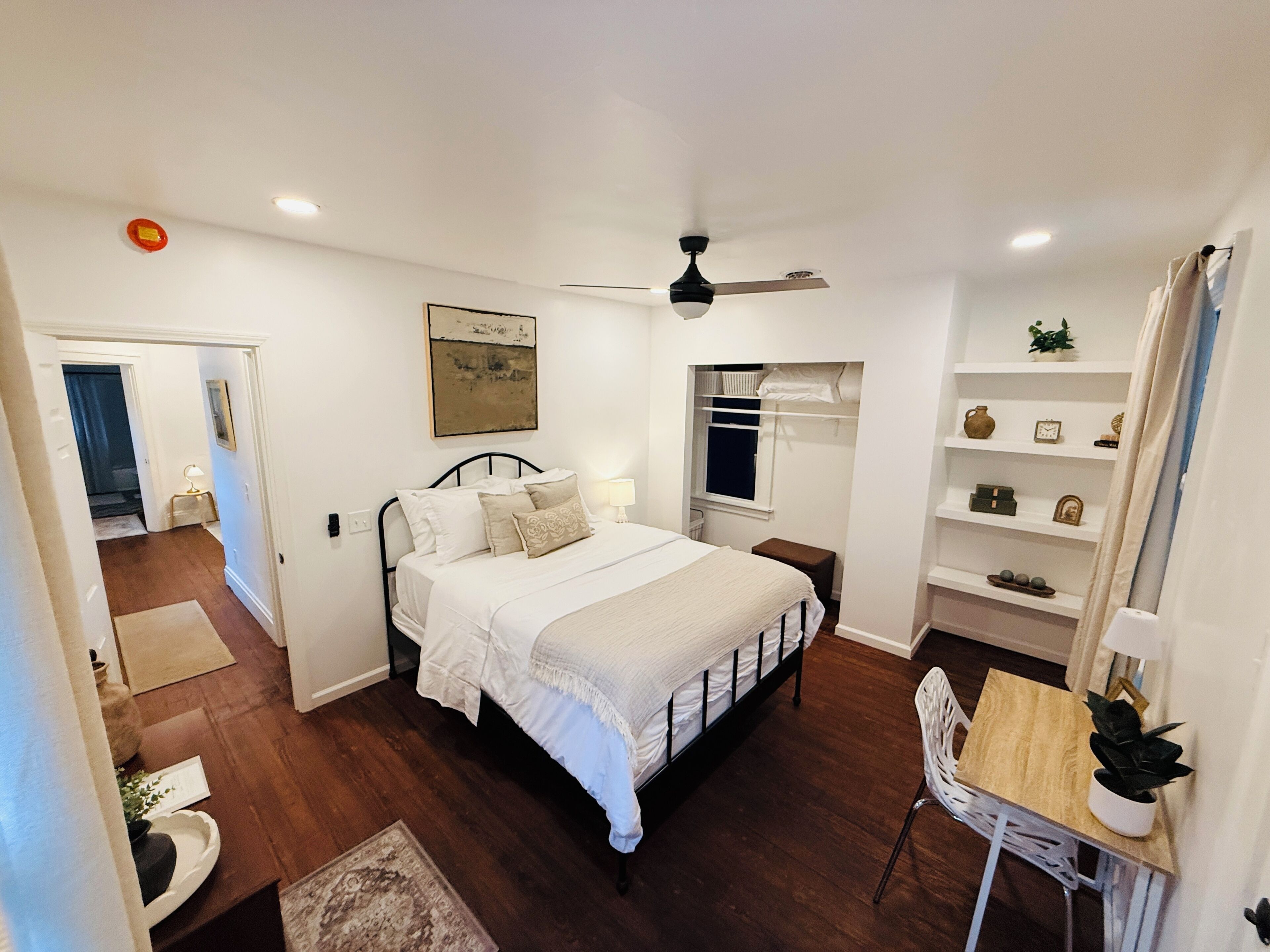 2 habitaciones, escritorio, wifi gratis y ropa de cama 