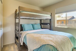 House (3 Bedrooms) | Interior - 2 Mi to Old Town Abq! Cozy Desert Retreat (Albuquerque)