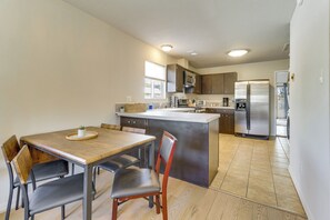 House (3 Bedrooms) | Interior - 2 Mi to Old Town Abq! Cozy Desert Retreat (Albuquerque)