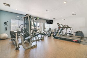 Interior - Hike & Golf in Fountain Hills! Resort-style Condo (Fountain Hills)