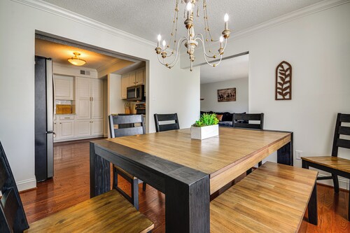 Lake Living & Game Room! Group Escape 3 Mi to HPU