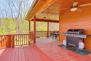 House (4 Bedrooms) | Interior - Deer Hart- Hot Tub & Game Room, Retreat in Ellijay (Ellijay)