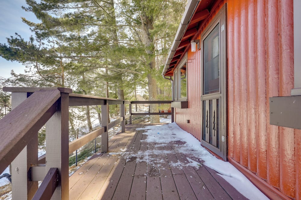Peaceful Lakefront Cabin, 5 Mi to Dtwn Minocqua! - Minocqua, WI