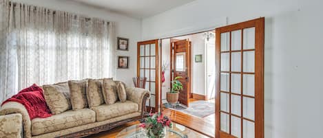 ด้านหน้าที่พัก