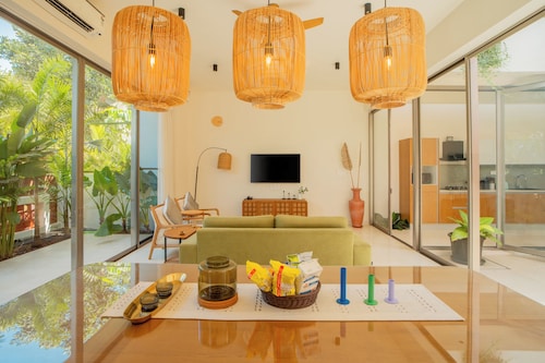 ELIVAAS Mirai Aries 3 BHK Retreat