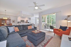 Smart TV - Bella Terra 1st Floor unit with peaceful preserve view (Estero)