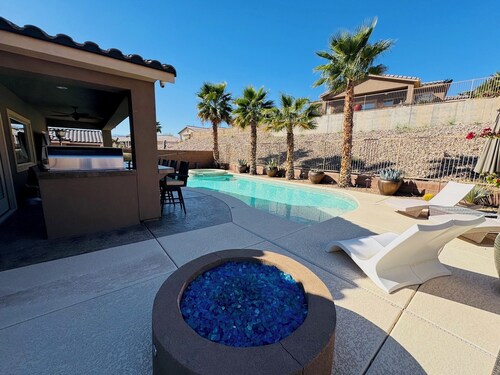 Sunstone Escape | Pool + Hot Tub | 3BR | 9 Min to Sports Complex | $510 Free Activities