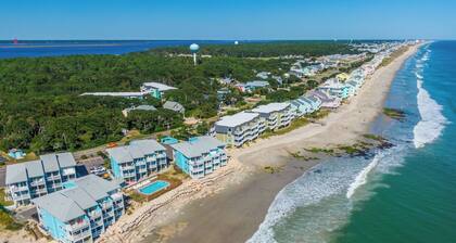 The Riggings #E1 | Pool + Beach Access