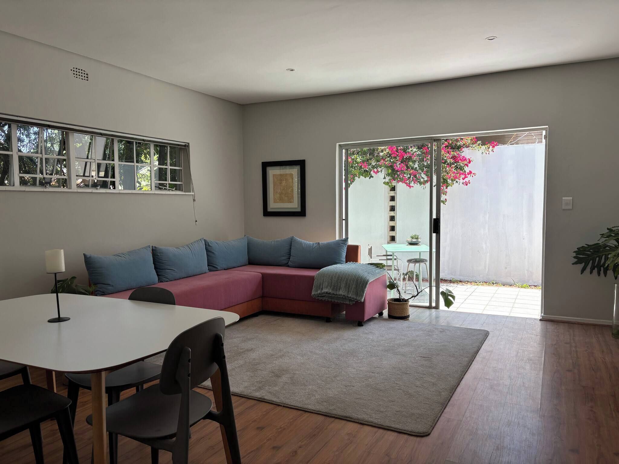 Nhà, 1 phòng ngủ, ban công | Phòng khách