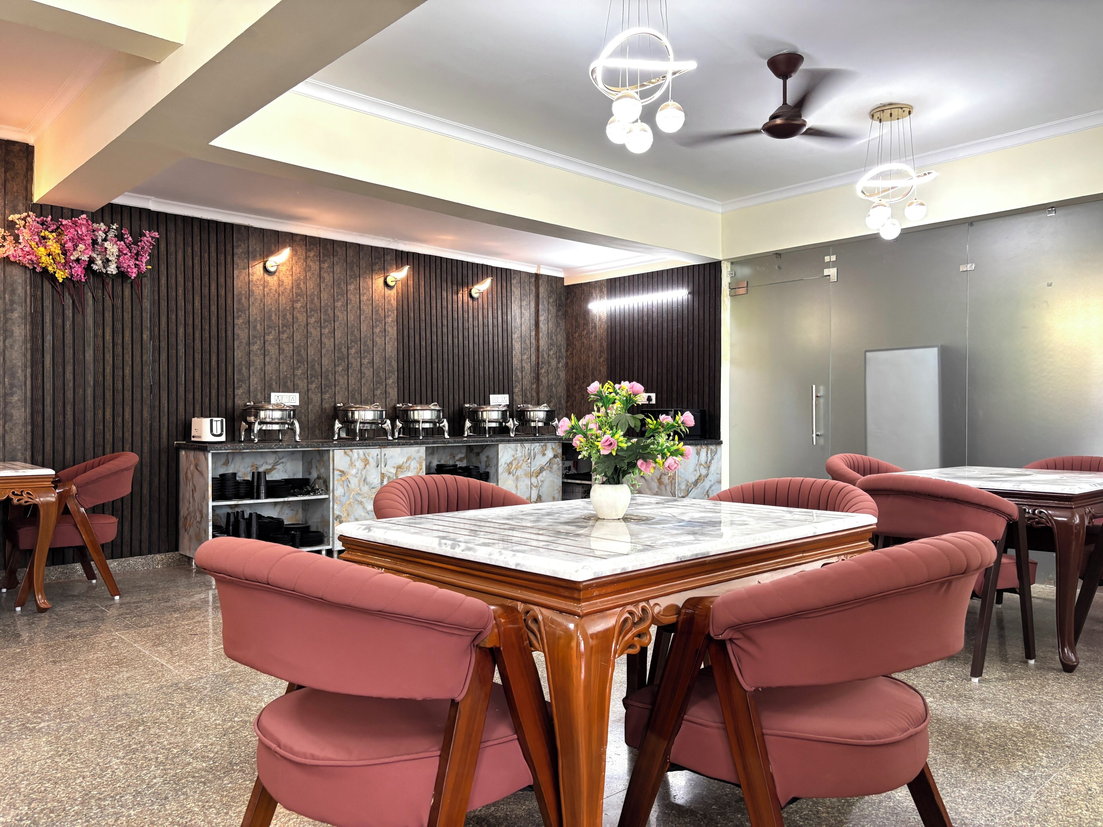 Apartment, City View | Restaurant
