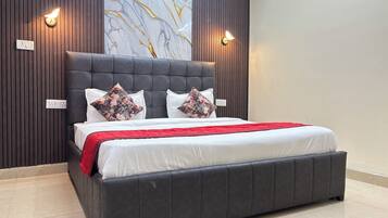 Apartment, City View | Soundproofing, iron/ironing board, free WiFi