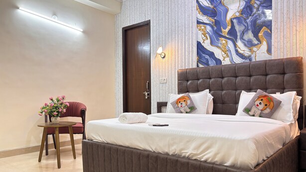 Apartment, Balcony, City View | Soundproofing, iron/ironing board, free WiFi - Fortune Home Service Apartment Sector-72 (Noida)