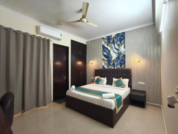Room - Fortune Home Service Apartment Sector-72 (Noida)