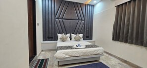 Room - Hotel Ram Villa (Ahmedabad)