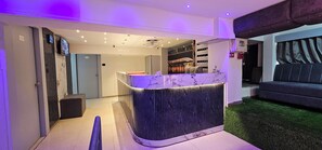 Lobby - Hotel Ram Villa (Ahmedabad)