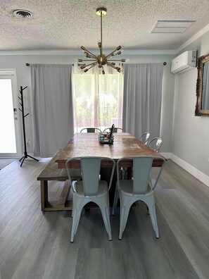 Dining - Miami Private Tropical Oasis (North Miami Beach)