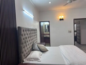 Room - The Hideout GK (New Delhi)