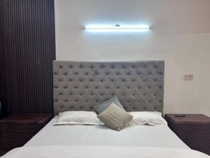 Free WiFi - The Hideout GK (New Delhi)