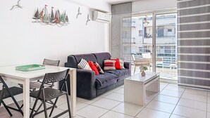 Unclassified image, 2 of 31, button - Le chant de la mer by Interhome (Fréjus)