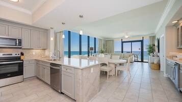 Condo, 4 habitaciones | Cocina privada