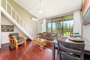 Interior - 🐢 Turtle Bay Loft | ⛳ Golf Views + 🌊 Walk to Beach (Kahuku)