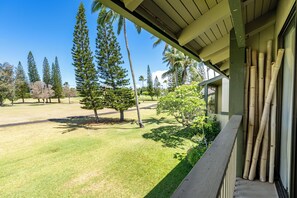 Property grounds - 🐢 Turtle Bay Loft | ⛳ Golf Views + 🌊 Walk to Beach (Kahuku)