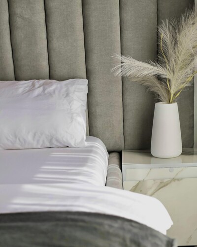 House 23 by Velstays