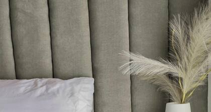 House 23 by Velstays