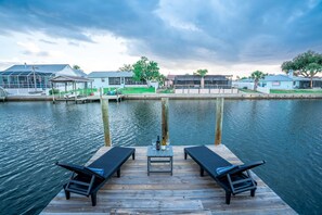 Terrace/patio - Waterfront Fun Retreat | Pool with Slide, Hot Tub, Dock + Game Room (Apollo Beach)