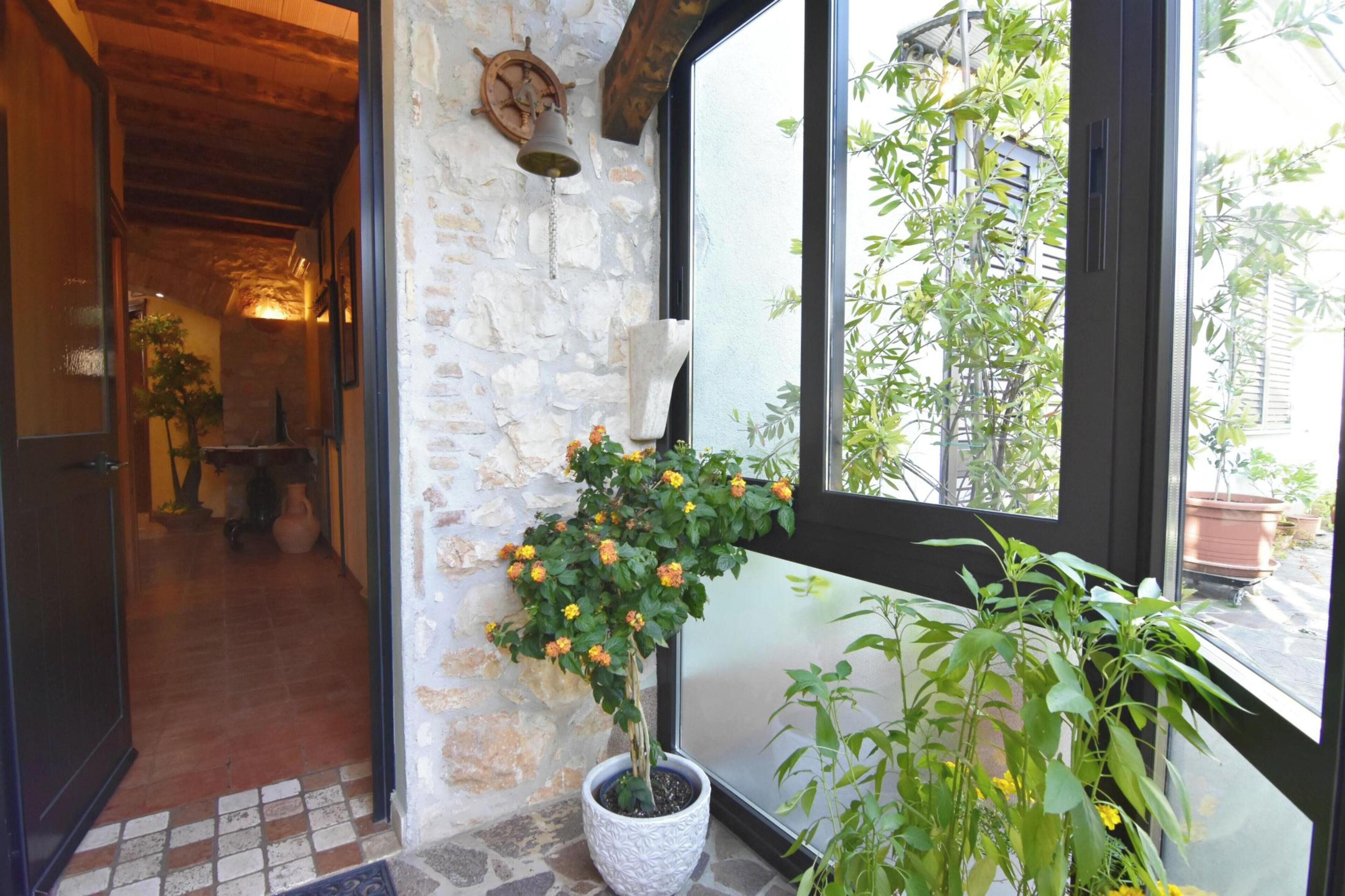 Apartment, 1 Bedroom, Patio, Garden View | Interior
