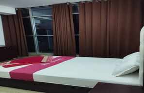 Basic Double or Twin Room - Hotel Living International  (Dhaka)