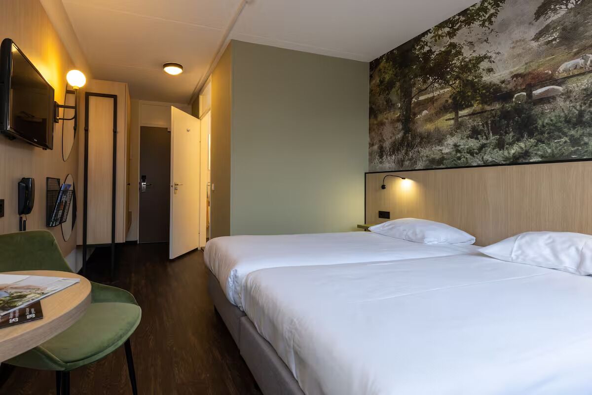 1 slaapkamer, een strijkplank/strijkijzer, gratis wifi, beddengoed