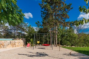 Children’s area - Villa Green Escape: Your Serene Family Getaway Awaits (Grubine)