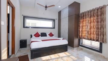 Luxury Apartment, Balcony, River View | Free WiFi