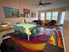 Dining - Property has fenced back yard, books, and games. New Bern, historic, beautiful. (New Bern)