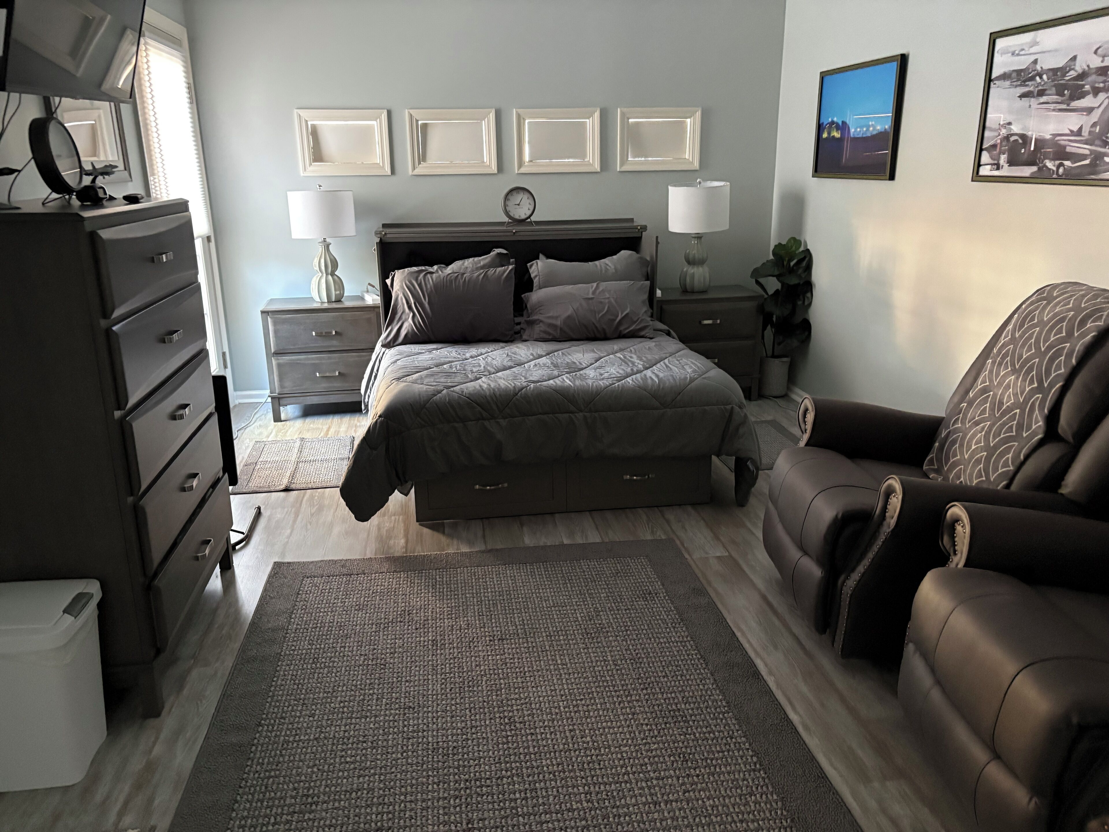 3 chambres, fer et planche à repasser, Wi-Fi gratuit, draps fournis