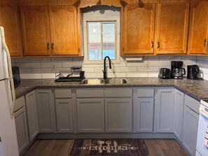 Private kitchen - EcoZen | Peaceful Farm Stay Near St. Stephen | Pond, Trail, Retreat (Mayfield)