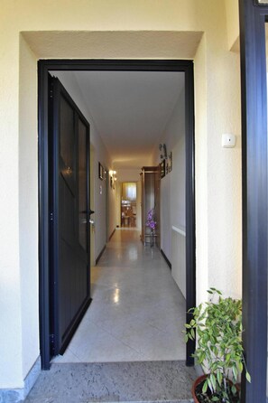 Apartment, 2 Bedrooms, Patio, Garden View | Interior - Umag Flat Near Center and Beach (Umag)
